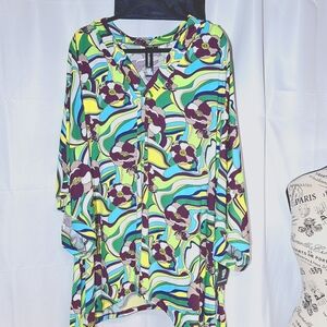 NWT Coldesina Handkerchief Design. Bright Colors. Green/Plumb V-Neck Dressy